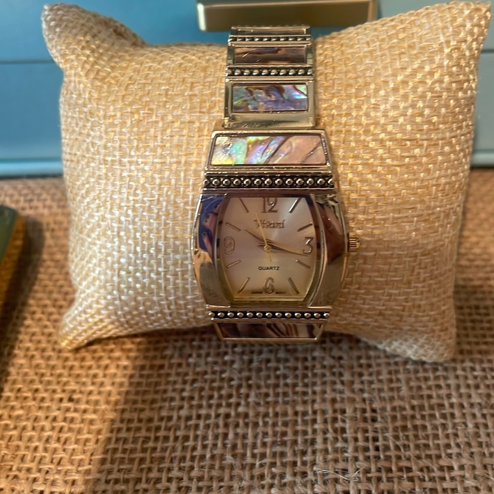 vivani quartz watch